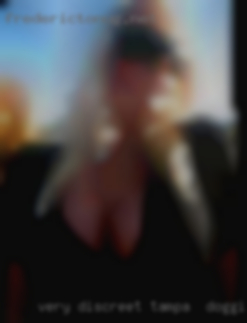 Very discreet Tampa for dogging and private.